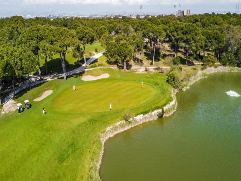 The Leadbetter Golf Academy